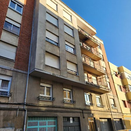 Moderno Apartamento Cerca Del Centro En León Zewnętrze zdjęcie